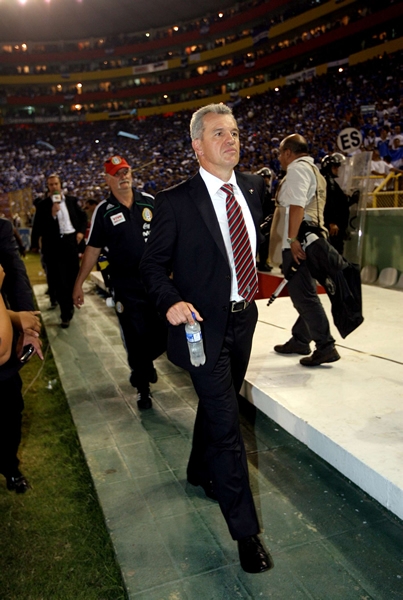Aguirre debutó con una derrota