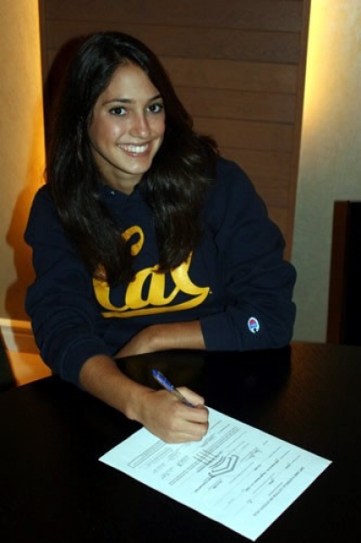 Allison Stokke Sexy 11