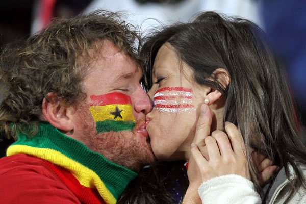 Amor en la tribuna, rivalidad en la cancha