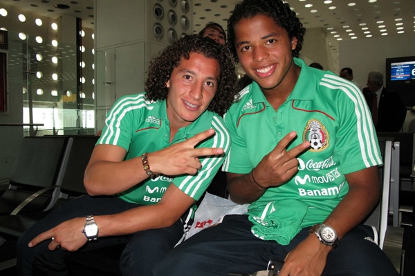 Andrés Guardado y Giovani dos Santos