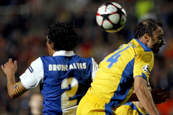 APOEL-Porto 4