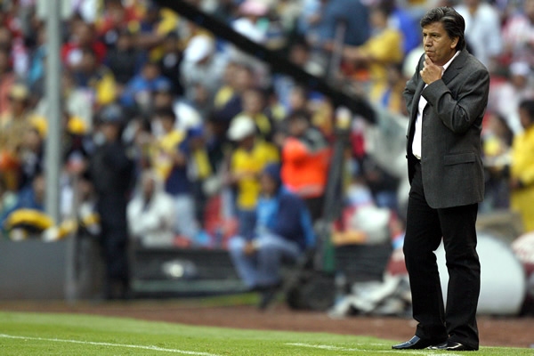 Arias no supo mover sus piezas para hacerle daño al odiado rival.