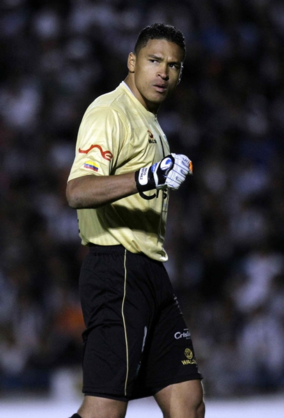 El arquero del Once Caldas celebra el gol del empate.