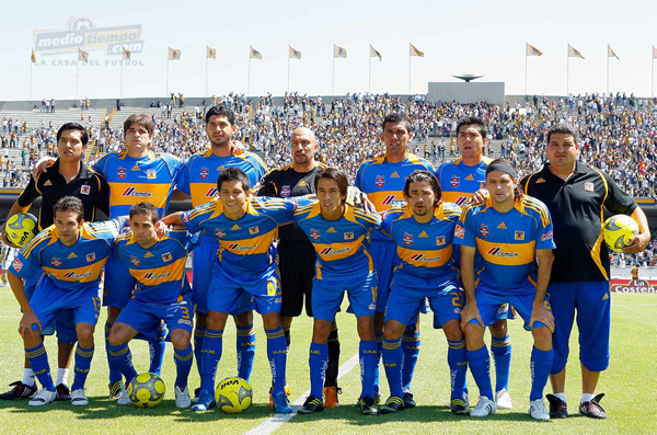 Así saltó Tigres al terreno de juego.
