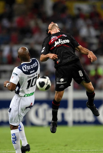 Atlas buscando por aire