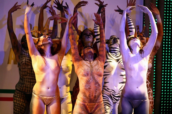 Bellos maquillajes le dieron el toque artístico al evento.