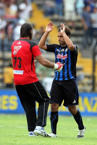 Beltrán y Bossio festejan el empate