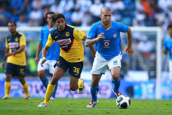 Buen partido entre celestes y azulcremas