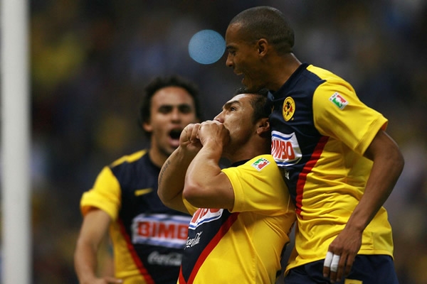 Cabañas marcó desde los once pasos