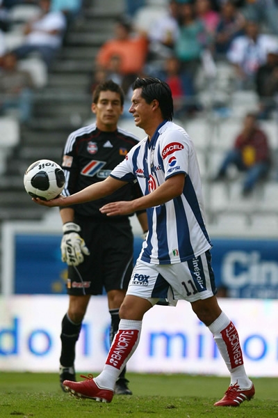 Cacho no pudo colaborar con goles