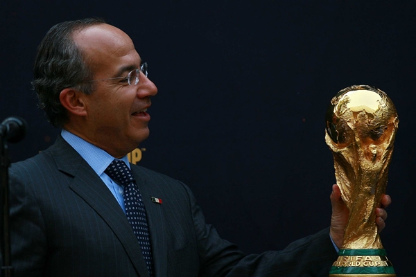 Calderón Hinojosa quedó impactado por la belleza de la Copa.