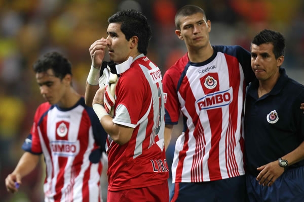 Caras largas en los jugadores rojiblancos