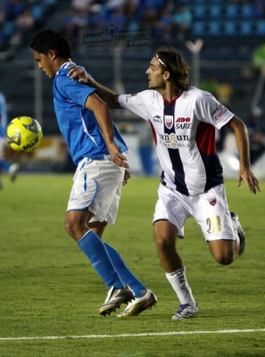 Carevic sufrió para marcar a Landín.