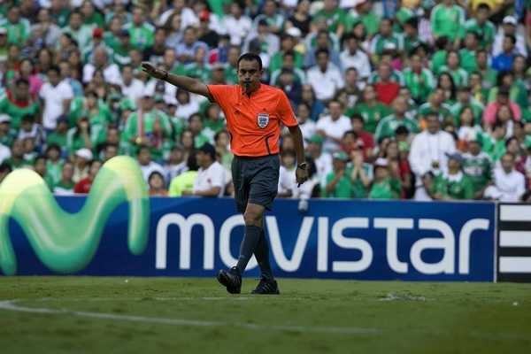 Carlos Batres de Guatemala fue el nazareno del encuentro