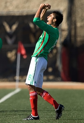Carlos Campos de la Selección Mexicana ante Trinidad y Tobago en el Premundial Sub-17