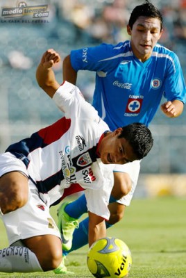 César Villaluz pelea la de gajos.