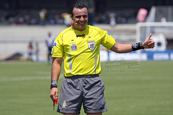 Chacón, sonriente en el primer tiempo.
