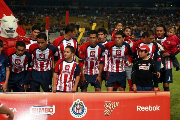Chivas se toma la tradicional foto de equipo