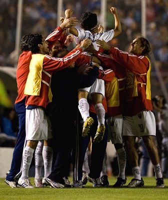 Christian Bermúdez del atlante festejando en ida de final de concachampions