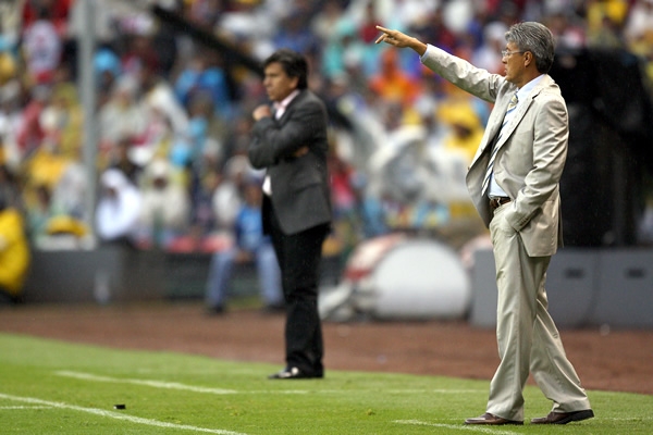 Chucho le ganó la partida a Arias.