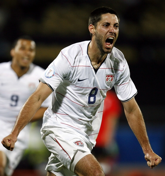 Clint Dempsey fue el héroe de este encuentro.