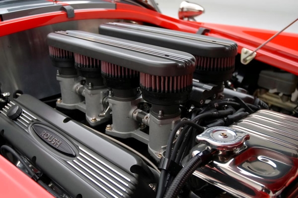 Cobra MkIII R por Roush y Superformance 4