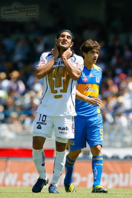 El ';Conejo'; Pérez impidó que Martín Bravo anotará en CU.