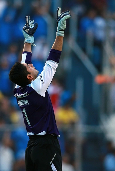 Corona festeja el pase a Semifinales