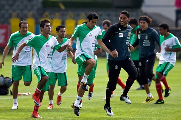 Corono dialoga con Osorio.