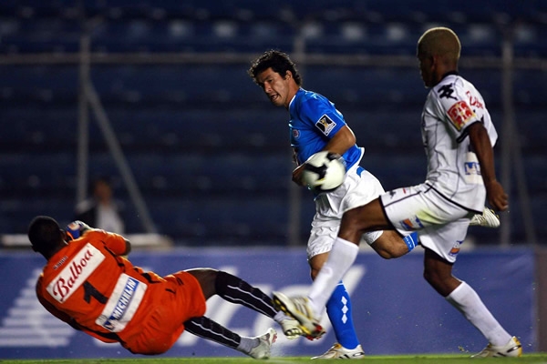 Cruz Azul-Árabe Unido