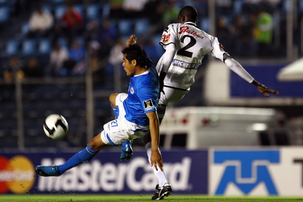 Cruz Azul-Árabe Unido