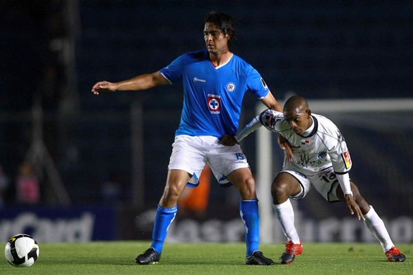 Cruz Azul-Árabe Unido