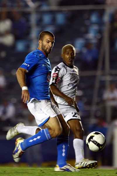 Cruz Azul-Árabe Unido