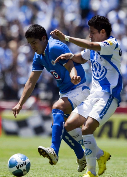 Cruz Azul intentaba, pero siempre los contenía La Franja.