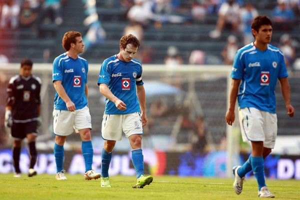 Cruz Azul no levanta la cabeza