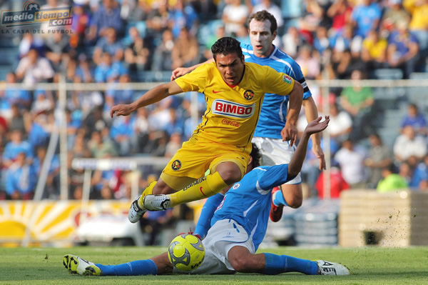 Cruz Azul no pudo detener a Cabañas.