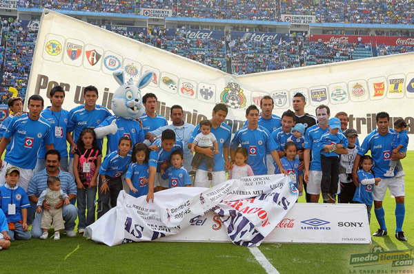 Cruz Azul se toma la foto oficial.