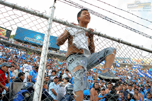 Cruz Azul sigue atrapado en el dominio azulcrema.
