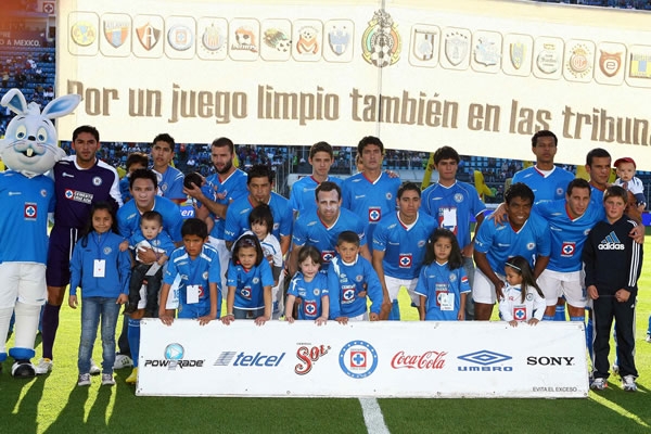 Cruz Azul se toma la tradicional foto de equipo