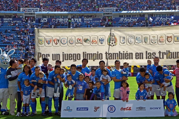 Cruz Azul se toma la tradicional foto de equipo