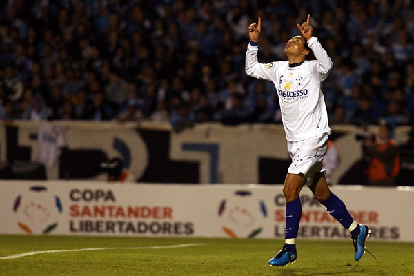 Cruzeiro festejó con júbilo el pase.