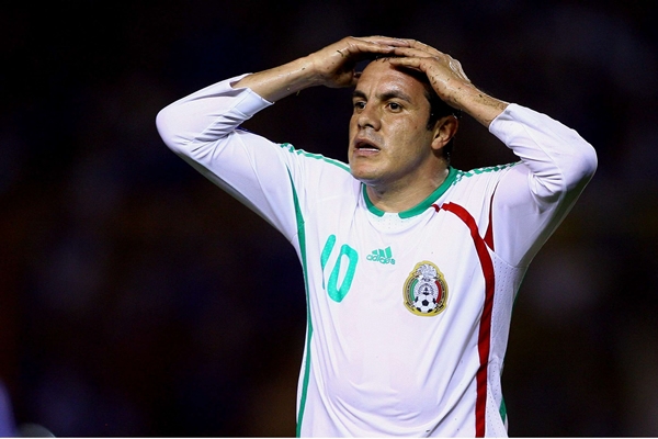 Cuauhtémoc Blanco incredulo por la marcación del fuera de lugar
