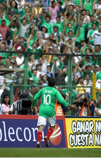 Cuauhtémoc Blanco, la figura del partido