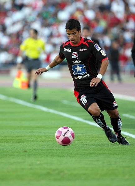 Curbelo desbordó por las bandas.