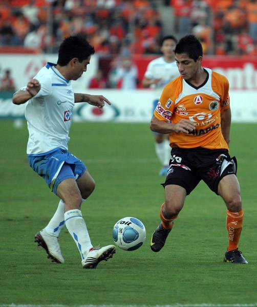 Danilinho frente a Pinto esta tarde en Chiapas