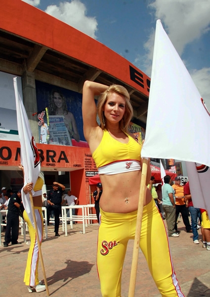 Desde temprano, hubo movimiento fuera del estadio