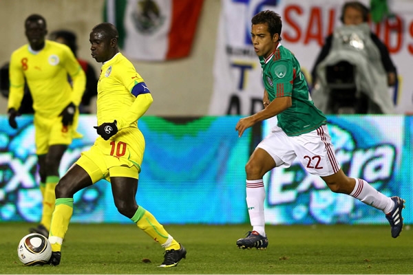 Djibril Sidibe intentó marcar por Senegal
