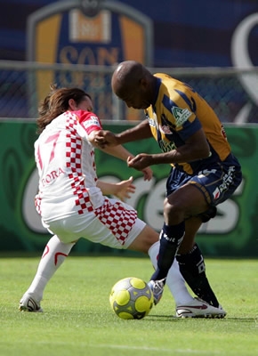Duelo entre Alcántar y Moreno