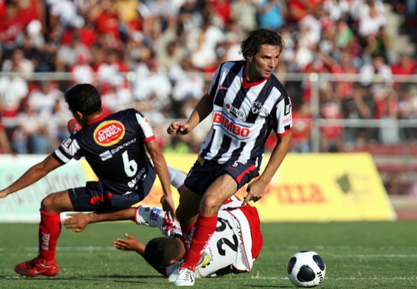 Duilio Davino se impone en defensa