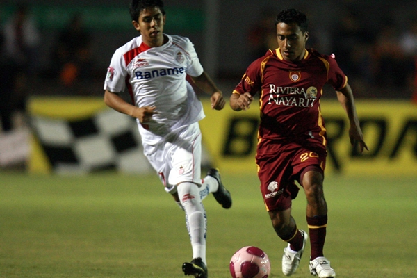 Dura lucha en el Tres de Marzo